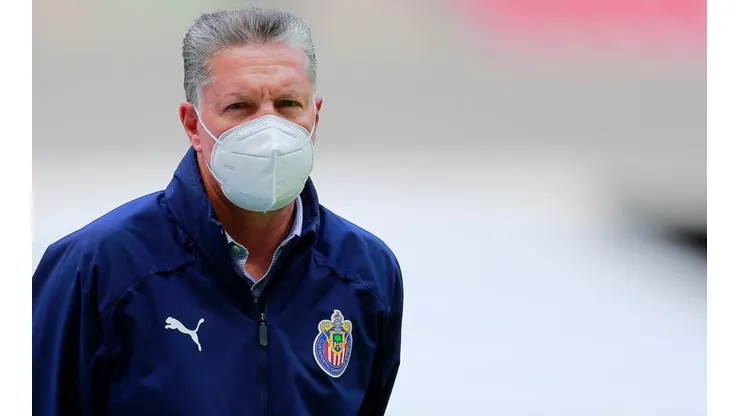 Peláez asegura que Chivas se retira del mercado de pases.