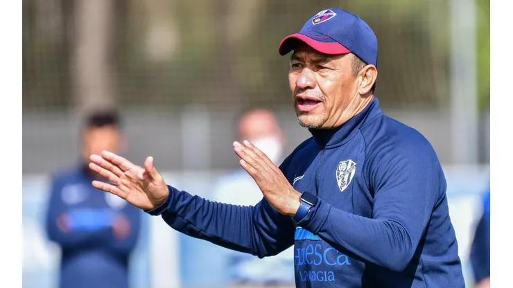 Nacho Ambriz reveló que busca jugadores mexicanos para España