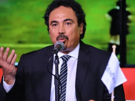 No le pongan una camiseta verde a Hugo Sánchez porque…