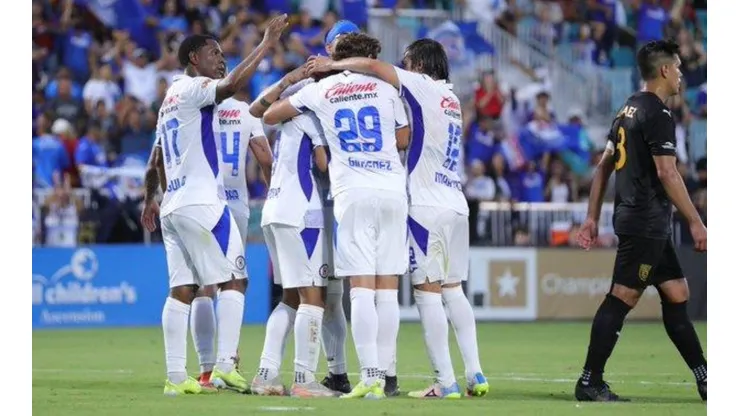 El festejo del gol de Walter Montoya