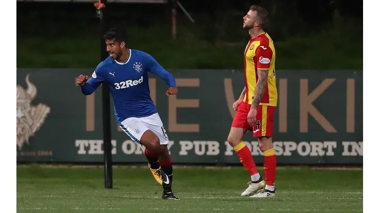 Eduardo Herrera celebra un gol en la Copa de la Liga de Escocia.