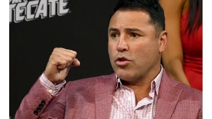 De la Hoya quiere a Canelo Álvarez y Floyd Mayweather en un ring.