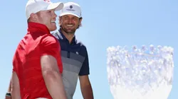 Canelo le dio la revancha a Curry.