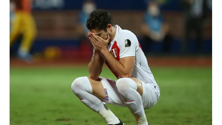 Santiago Ormeño, delantero de León y la Selección de Perú.