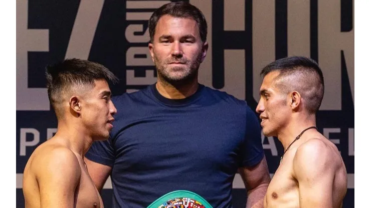 Martínez y Córdova listos para la guerra. (Foto: TW - @EddieHearn)