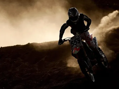 Luto en el motociclismo mundial; Alex Harvill quiso romper un récord y murió en un accidente