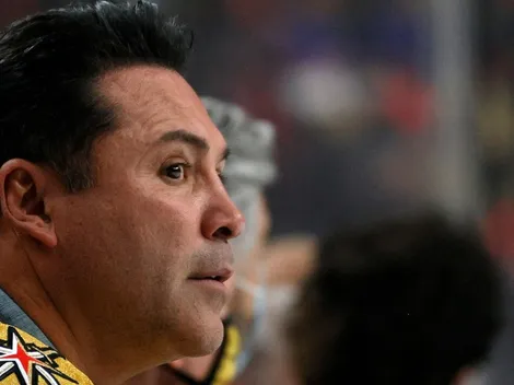 Oscar De La Hoya incluyó a Floyd Mayweather en su anuncio de tres peleas