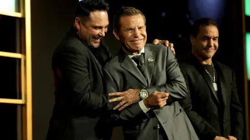Julio César Chávez ya rompió la paz con Canelo Álvarez