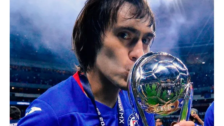 Shaggy Martínez fue parte del histórico equipo que conquistó la novena estrella para Cruz Azul.