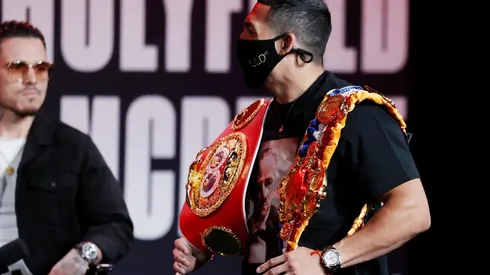 Teófimo López dio positivo de Covid-19 y se suspende su pelea ante Kambosos