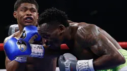 Shakur Stevenson tuvo que pedir perdón a los fanáticos pese a coronarse en el peso súper pluma