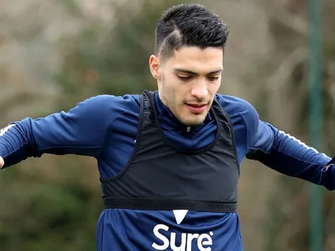 Raúl Jiménez presumió su colección de Dragon Ball Z