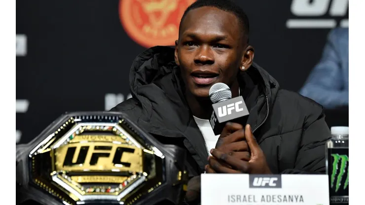 Andesnay retuvo su Título Mundial Mediano UFC.