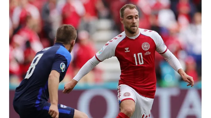 Christian Eriksen se desplomó en la cancha durante el duelo entre Dinamarca y Finlandia.