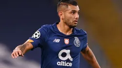 Tecatito Corona podría llegar gratis a Atlético Madrid.