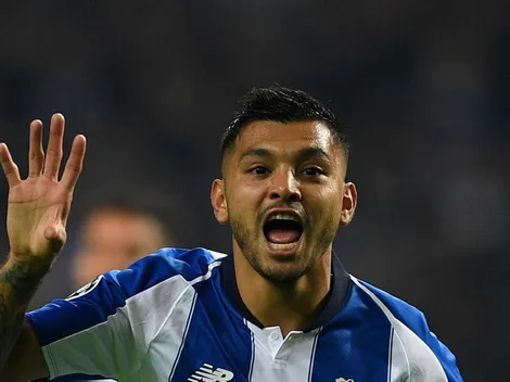 Ahora Sevilla le lanzó un guiño a Tecatito Corona