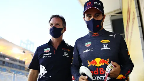 Checo Pérez y Christian Horner, piloto y director de Red Bull Racing. (Getty Images)