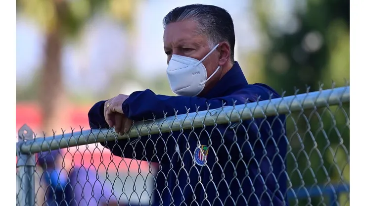 Ricardo Peláez tendría amarrado a su primer refuerzo para Chivas