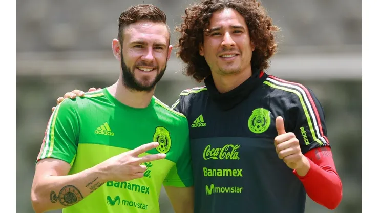 Layún y Ochoa volverán a compartir vestidor en América.
