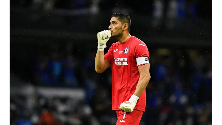 Jesús Corona fue nuevamente fundamental para Cruz Azul.