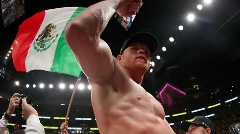 Canelo Álvarez comienza a gestar el choque con Caleb Plant.