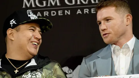 Eddy Reynoso reventó a Óscar de la Hoya.