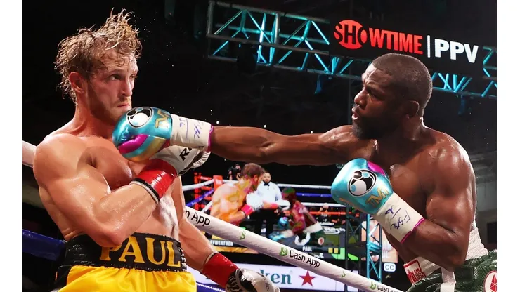 Logan Paul y Floyd Mayweather se enfrentaron en Miami. (Getty Images)