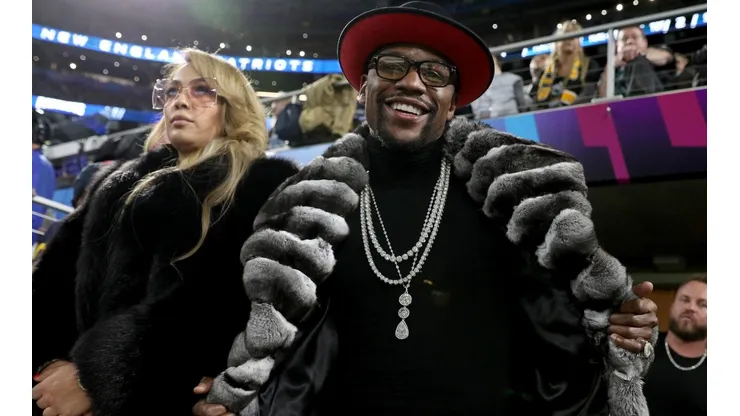 Mayweather ganará el triple de lo que ganó Canelo Álvarez.