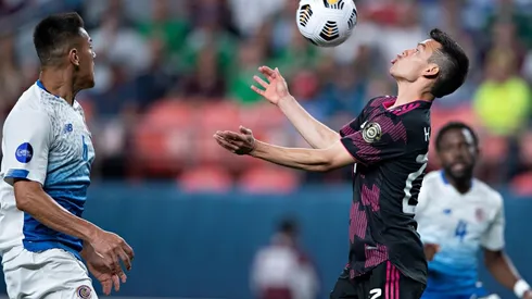 Lozano estuvo cerca de anotar un golazo.