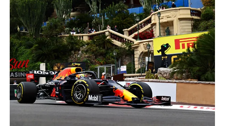 Checo Pérez tuvo una gran remontada en un GP de Mónaco con sucesos inesperados