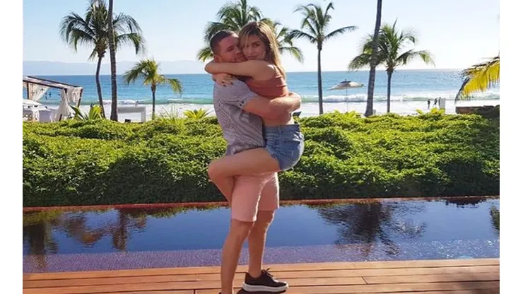 La primera foto de Canelo Álvarez y Fernanda Gómez tras casarse en la Catedral de Guadalajara