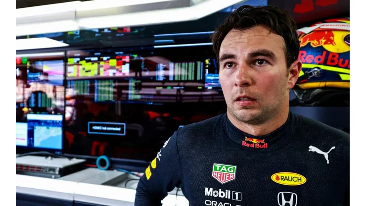 Sergio Pérez calienta motores para la carrera del GP de Mónaco.