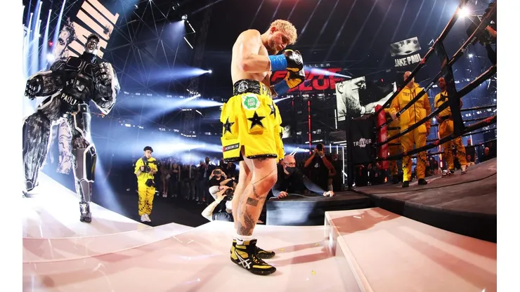 A Jake Paul le ofrecieron por primera vez una pelea de título mundial, aunque con una condición