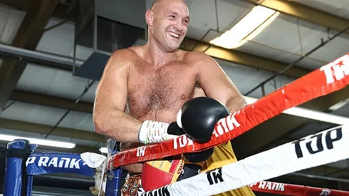 Tyson Fury confirmó fecha y sede en la que castigará a Anthony Joshua