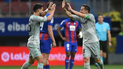 Combinación puramente mexicana en el gol de Betis.