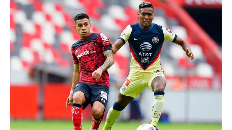 Pedro Aquino ilusiona a la afición de América.