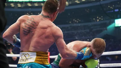 Grabó un video sugiriendo que Canelo Álvarez usó yeso en sus puños y fue viral