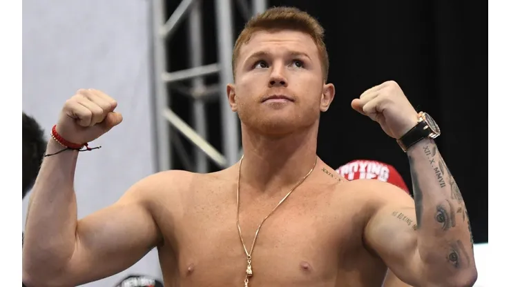 Canelo Álvarez no sería el primer latinoamericano en ser campeón unificado.