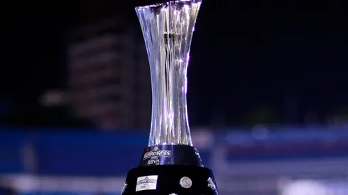 Trofeo de campeón de la Liga de Expansión MX.