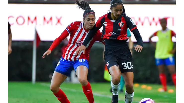 Chivas y Atlas se medirán en el Clásico Tapatío este viernes y el próximo lunes.