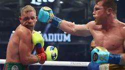 Canelo Álvarez destruyó el rostro del británico.