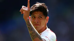 Edson Álvarez vio la roja en el triunfo de Ajax