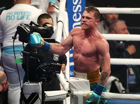 Canelo Álvarez le cerró la boca y un ojo a Saunders para conquistar el tercer cinturón en 168