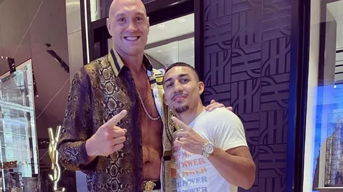 Tyson Fury se ganó a los mexicanos en Dallas.
