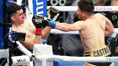 Marc Castro le desfiguró la cara a su rival y el árbitro paró la pelea