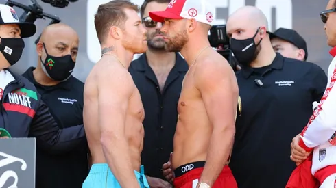 Canelo y Saunders superaron el pesaje.