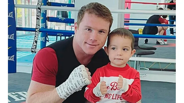 El pequeño hijo de Canelo Álvarez también quiere ser boxeador