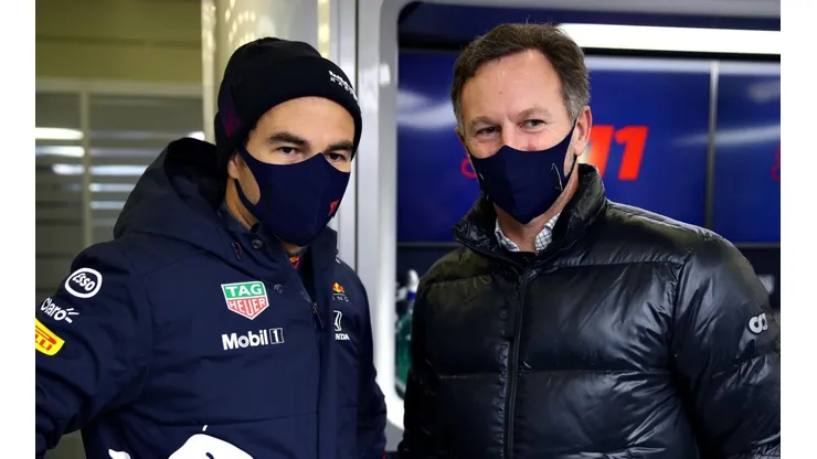 Checo Pérez y Christian Horner, miembros de Red Bull Racing.