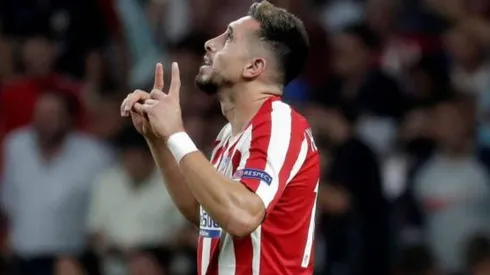 Héctor Herrera celebrando uno de sus tantos con el Atlético.