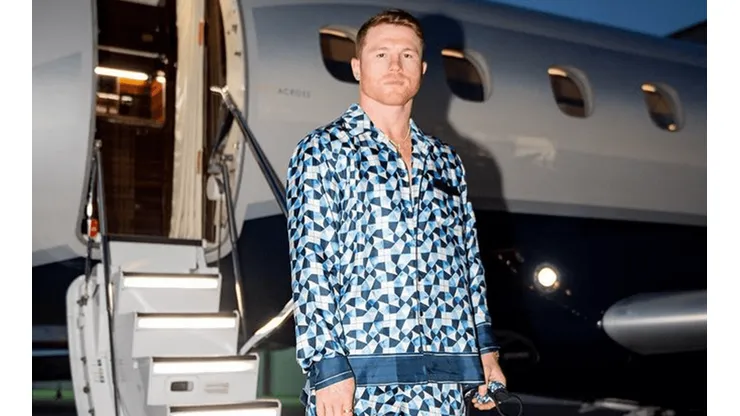 Canelo Álvarez aterrizó en Dallas y se encontró con una sorpresa